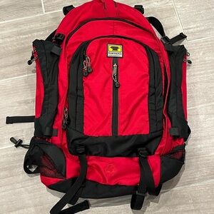 Mountainsmith Trail 2100 Hiking Camping Backpack Red Black Excellent Condition